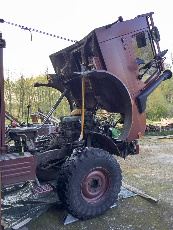 auto_unimog_kopf_01