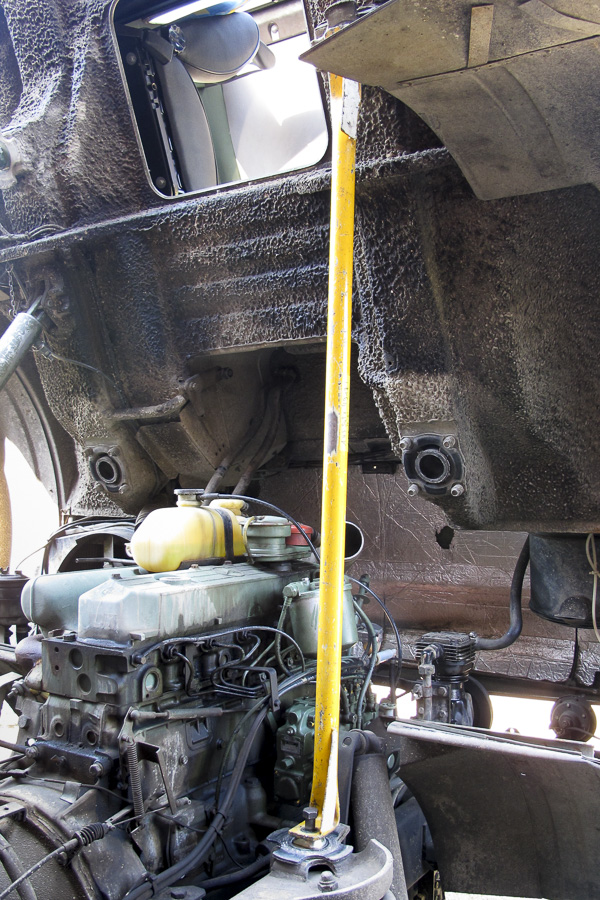 auto_unimog_kopf_15