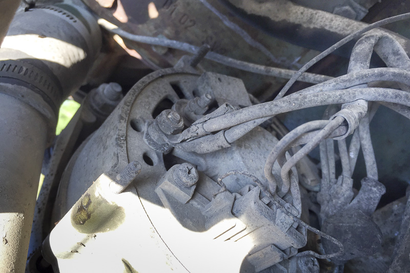 auto_unimog_motor_07