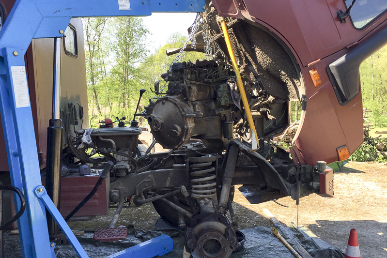 auto_unimog_motor_10