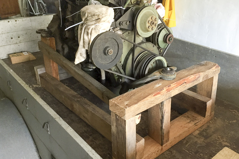 auto_unimog_motor_13