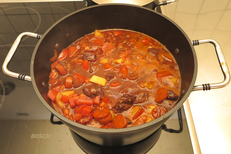 essen_rezept_rehgulasch_06