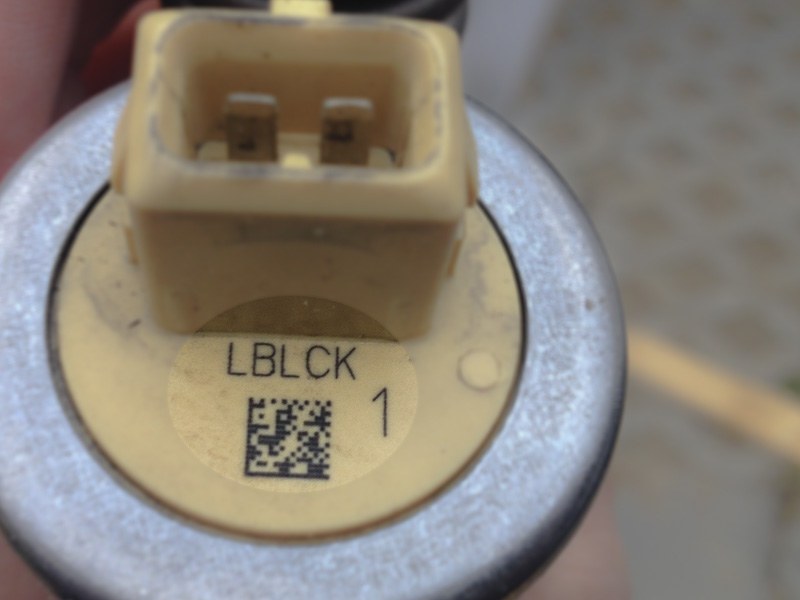 fahrzeuge_landrover_defender_injektor_03