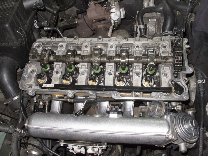 fahrzeuge_landrover_defender_injektor_04