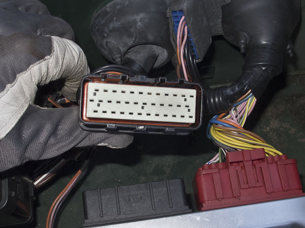 fahrzeuge_landrover_defender_tempomat_02