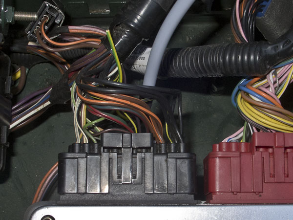 fahrzeuge_landrover_defender_tempomat_07