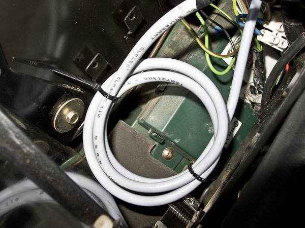 fahrzeuge_landrover_defender_tempomat_15