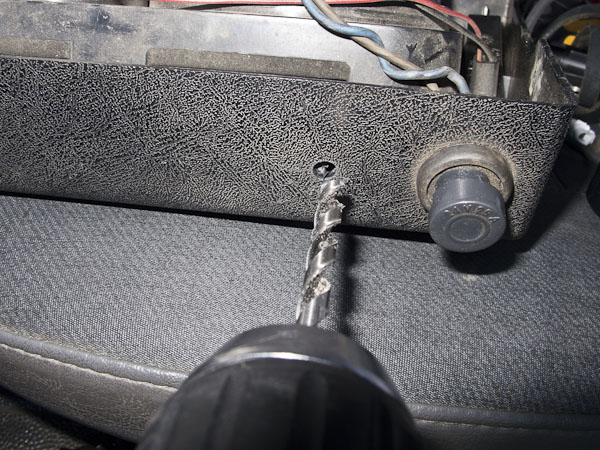 fahrzeuge_landrover_defender_tempomat_16