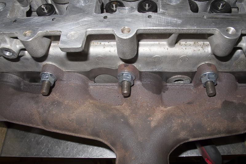 fahrzeuge_landrover_defender_zylinderkopf_28