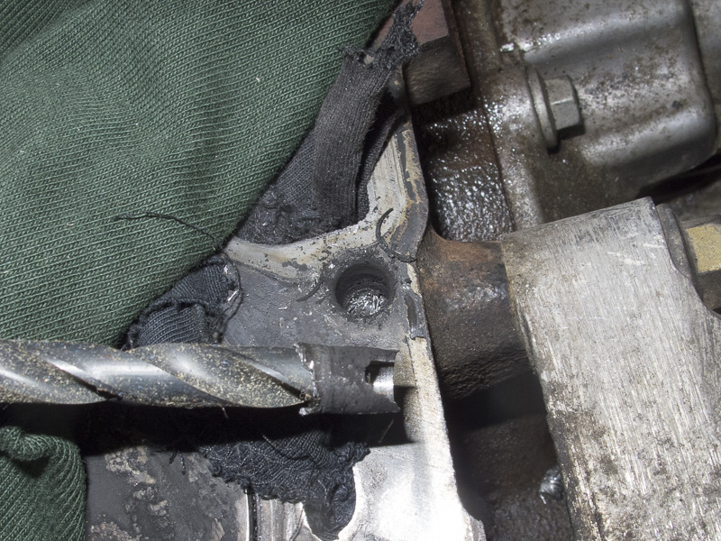 fahrzeuge_landrover_defender_zylinderkopf_31