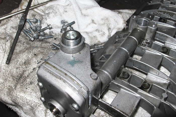 fahrzeuge_landrover_oelpumpe_05