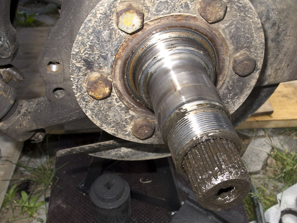 fahrzeuge_landrover_radlager_07