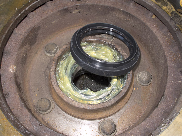 fahrzeuge_landrover_radlager_11