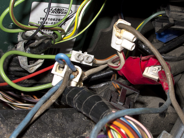 fahrzeuge_landrover_zuendschloss_02