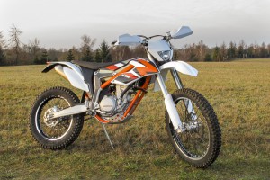 fahrzeuge_motorrad_freeride_01