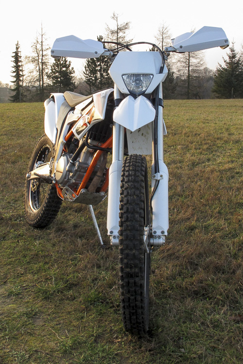 fahrzeuge_motorrad_freeride_02