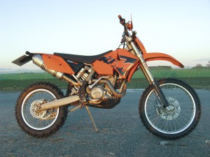 fahrzeuge_motorrad_ktm_exc_450R_01