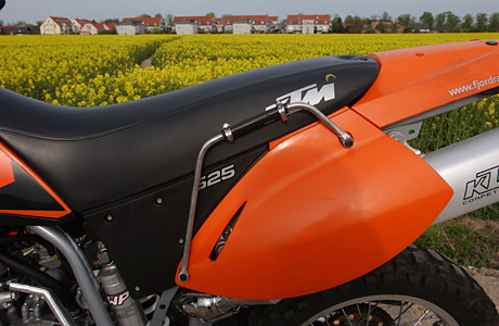 fahrzeuge_motorrad_ktm_sxc_625_buegel1