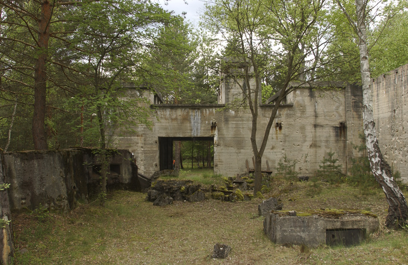 fahrzeuge_motorrad_lost_braun_01