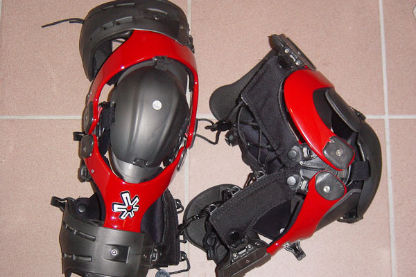 fahrzeuge_motorrad_orthesen_asterisk_01