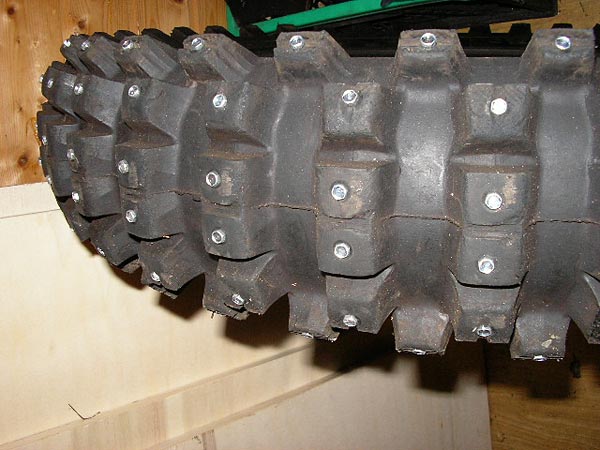 fahrzeuge_motorrad_spikes_22