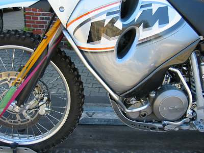 fahrzeuge_motorrad_tankbuegel2